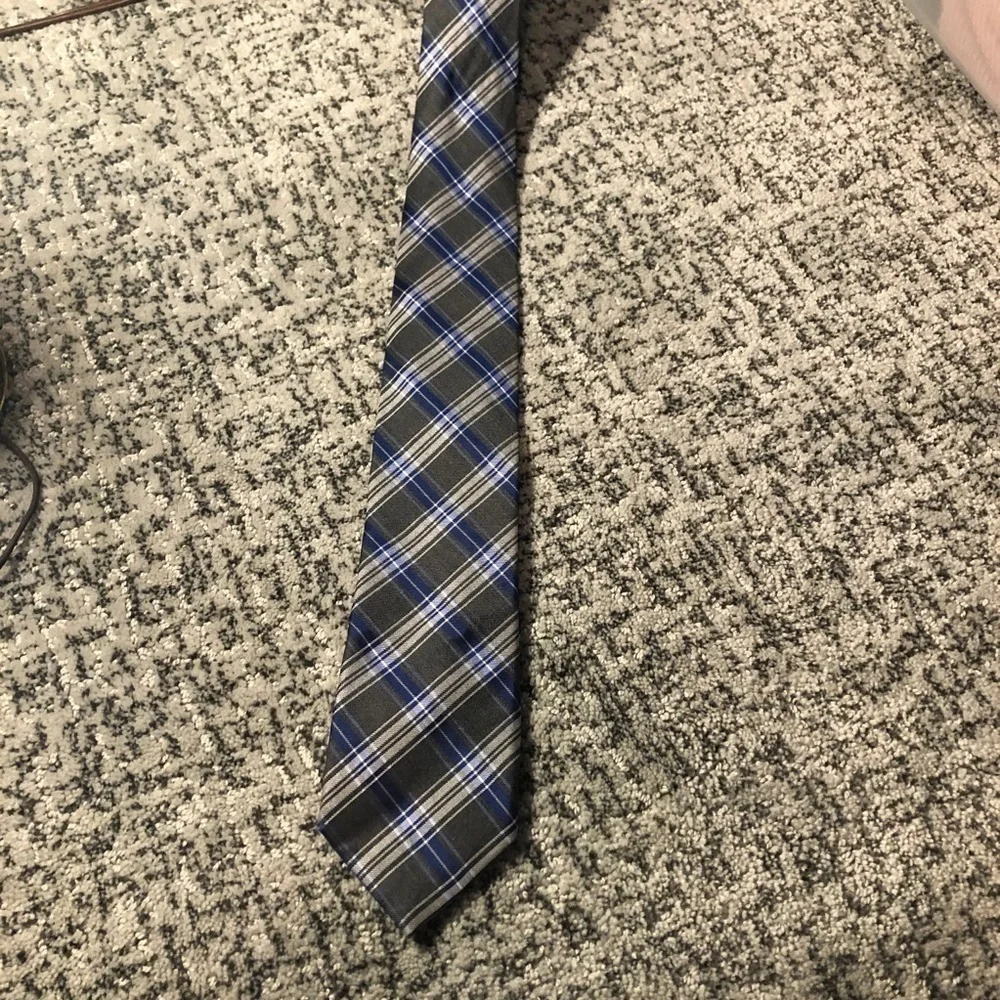 Pronto Uomo Blue, White, & Gray striped Tie